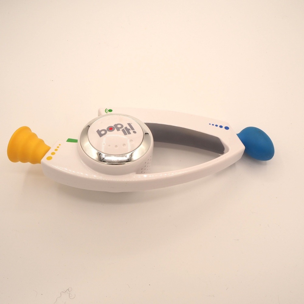 Hasbro Bop It! Electronic Interactive Toy 2008 Handheld Retro Game- Works